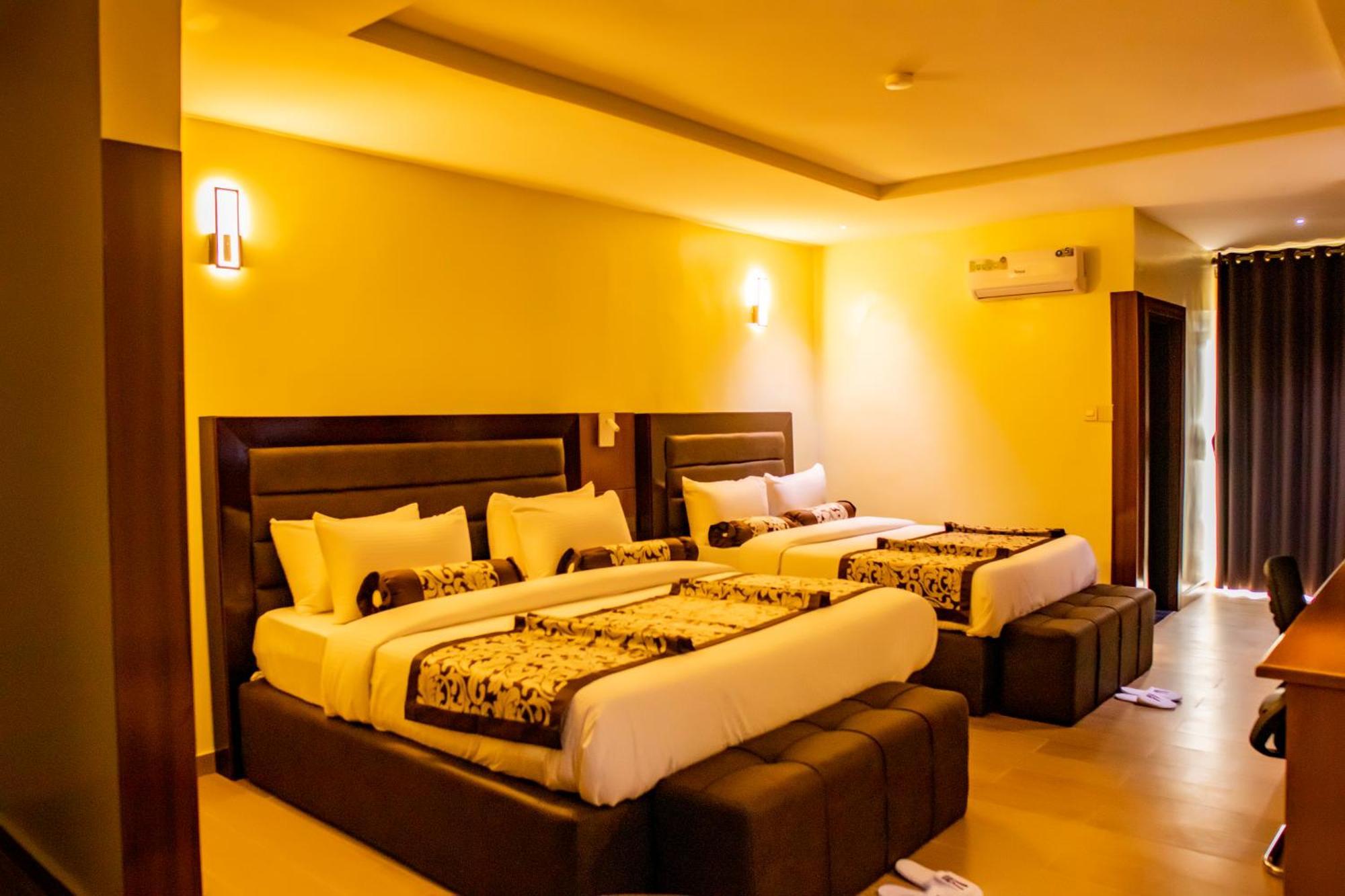 Villa Hilton Hotels Uyo Exterior photo