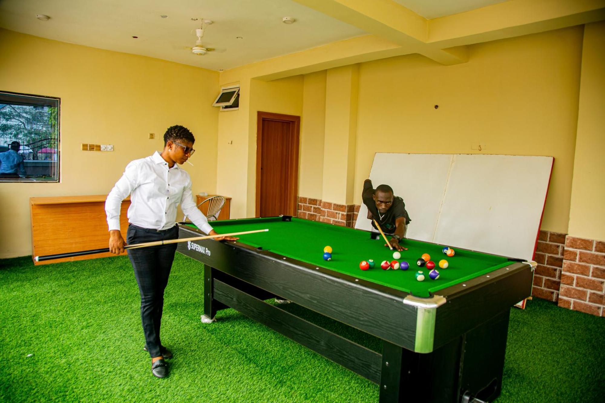 Villa Hilton Hotels Uyo Exterior photo