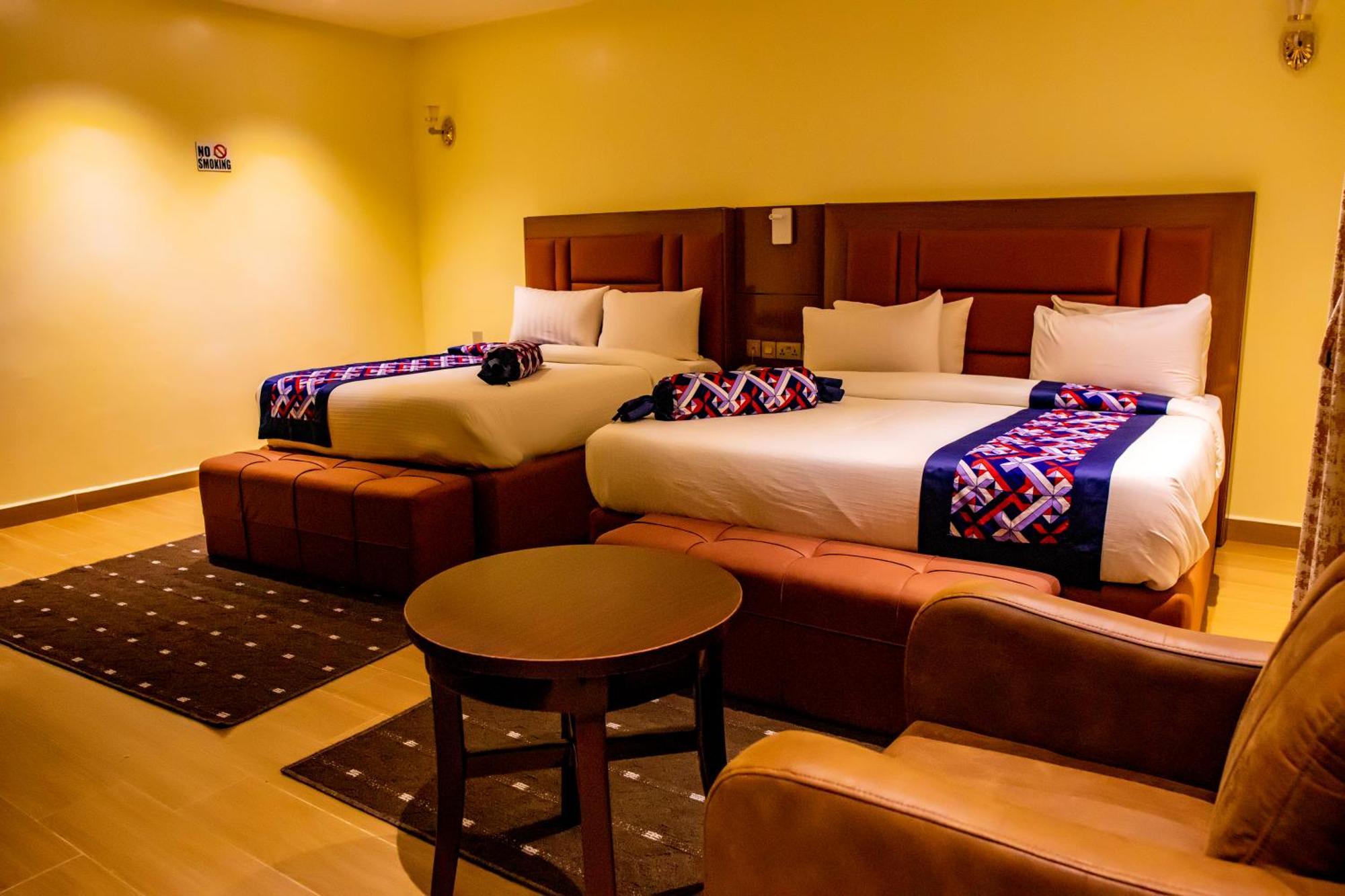 Villa Hilton Hotels Uyo Exterior photo